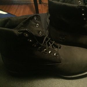 Mens Timberland Boots Size 10.5 - Black